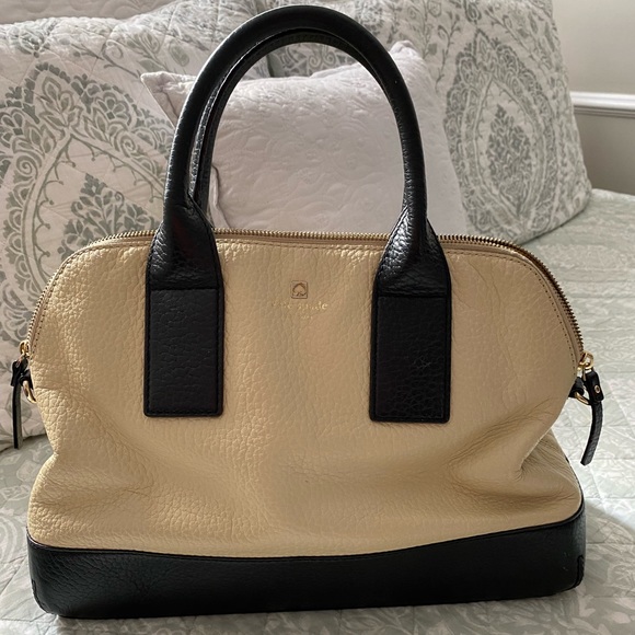 Kate Spade ♠️ - Picture 3 of 7